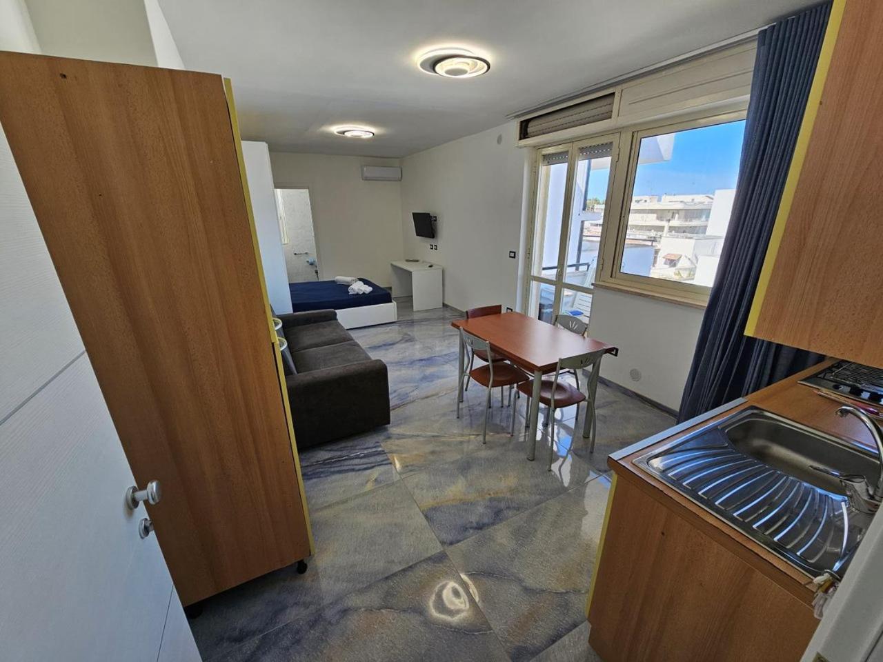 Infinity Residence Con Parcheggio Porto Cesareo Eksteriør bilde