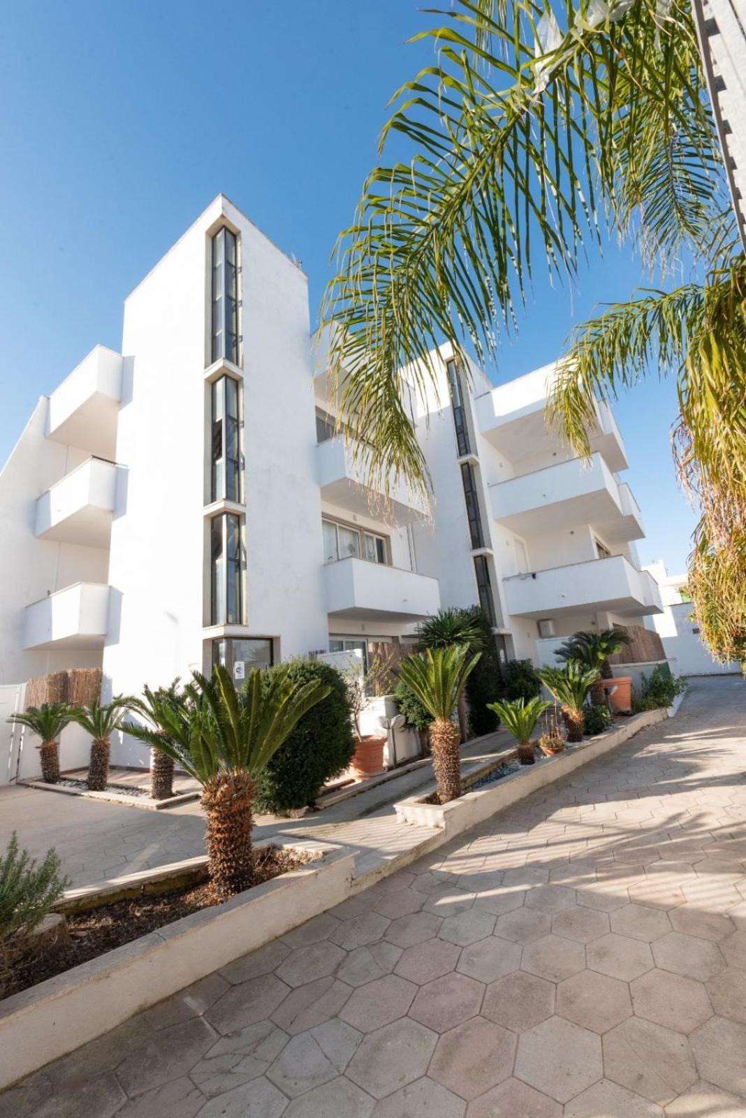 Infinity Residence Con Parcheggio Porto Cesareo Eksteriør bilde