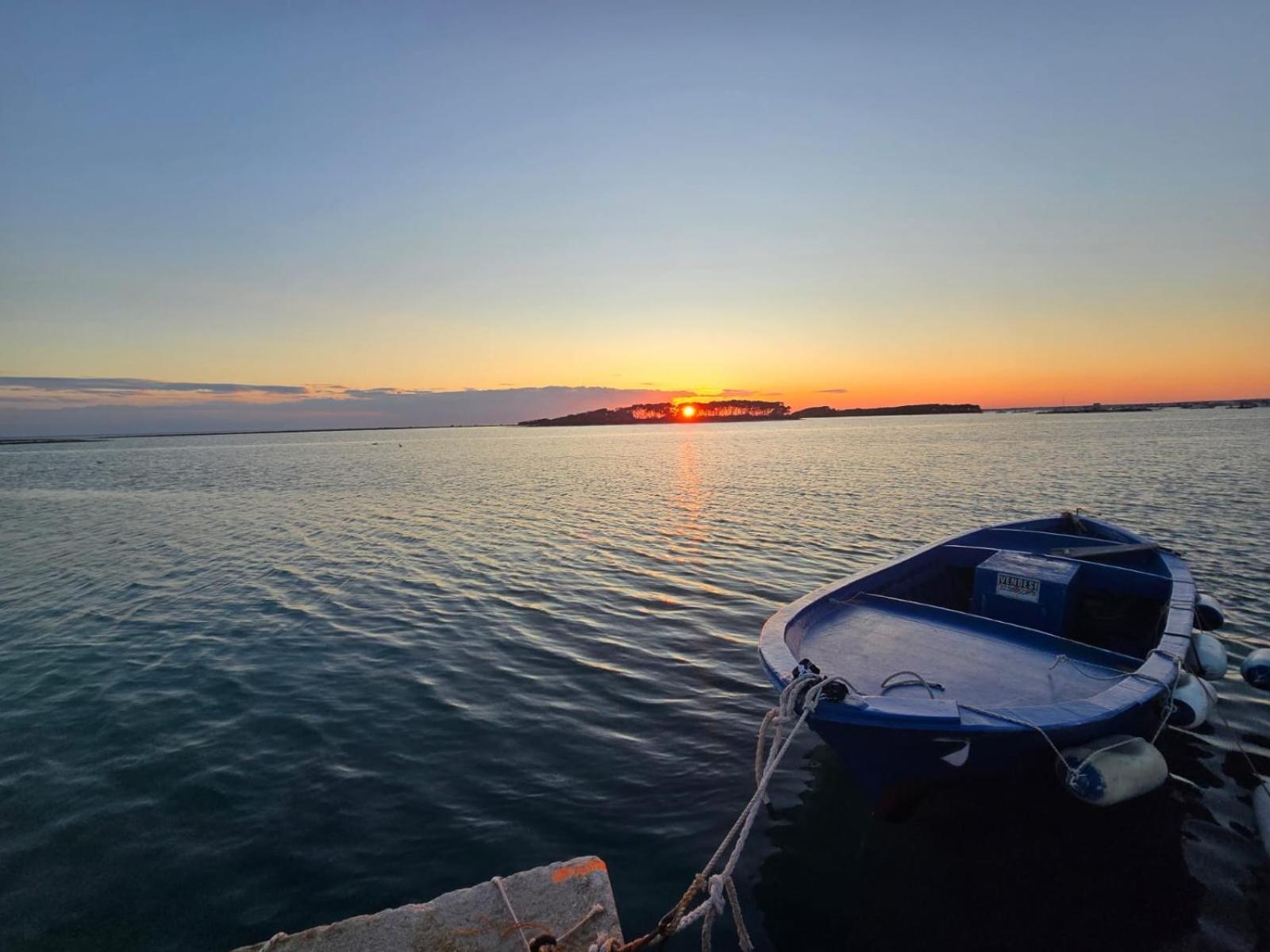 Infinity Residence Con Parcheggio Porto Cesareo Eksteriør bilde
